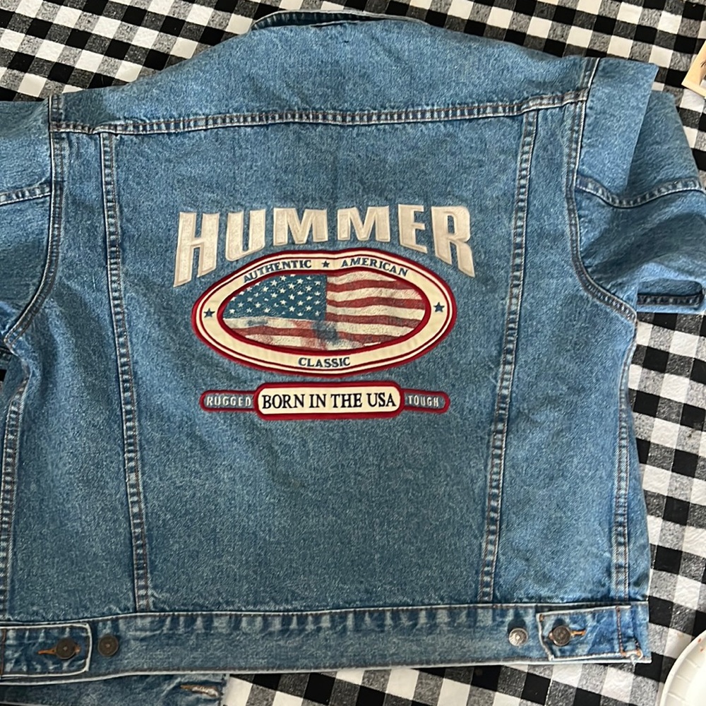 Vintage 1990's HUMMER Denim Jean Jacket. Size:Men's MEDIUM Excellent condition